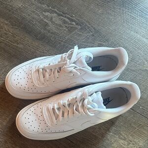 Nike Men's Classic White Sneakers